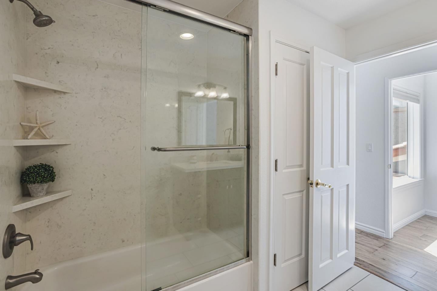Detail Gallery Image 25 of 43 For 142 Calle Larga, Los Gatos,  CA 95032 - 3 Beds | 3 Baths
