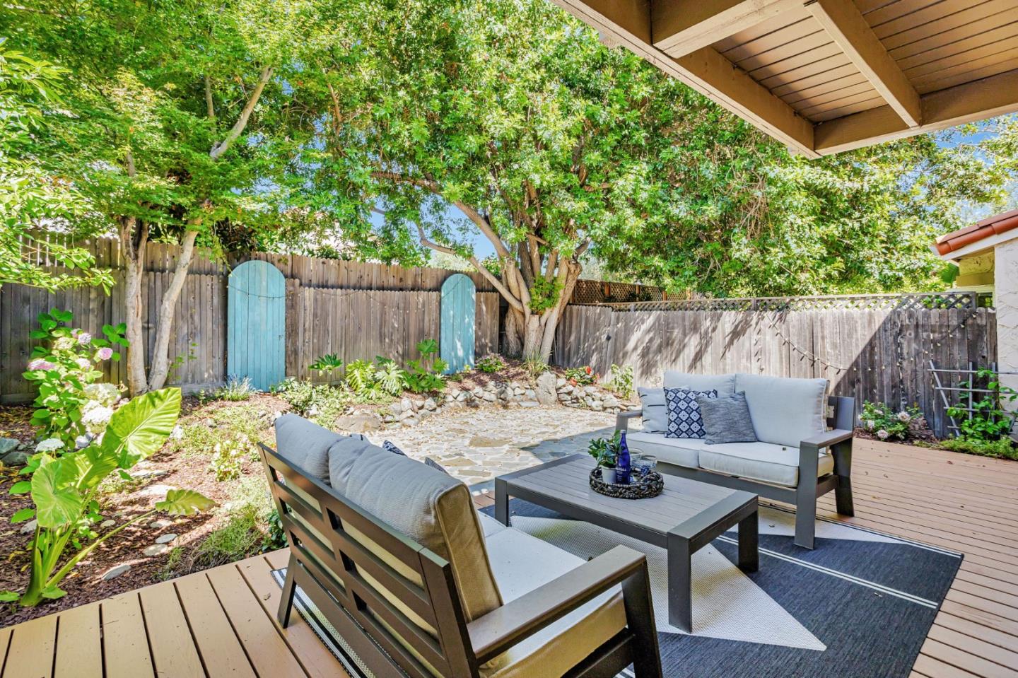Detail Gallery Image 29 of 43 For 142 Calle Larga, Los Gatos,  CA 95032 - 3 Beds | 3 Baths