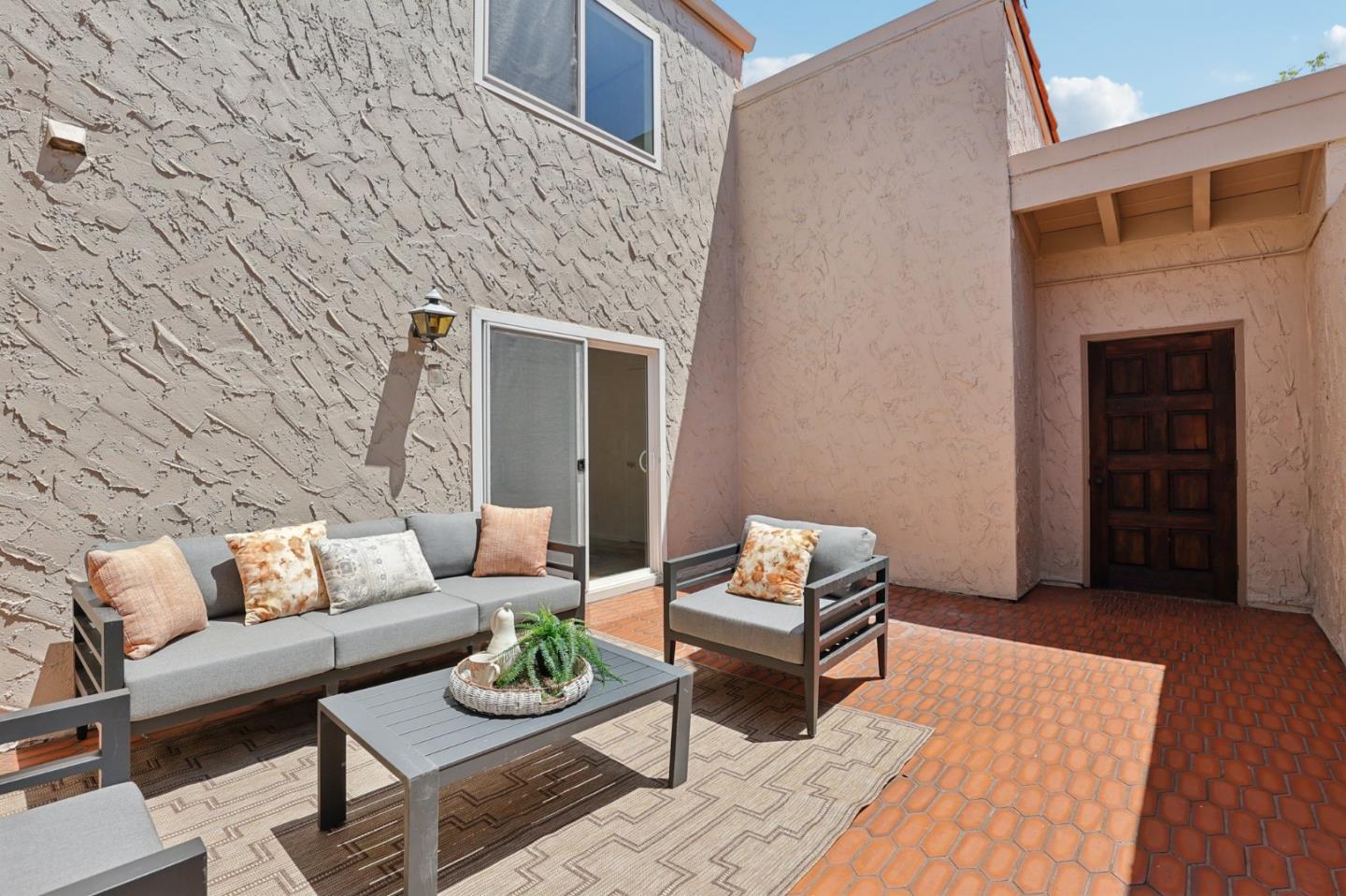 Detail Gallery Image 3 of 43 For 142 Calle Larga, Los Gatos,  CA 95032 - 3 Beds | 3 Baths