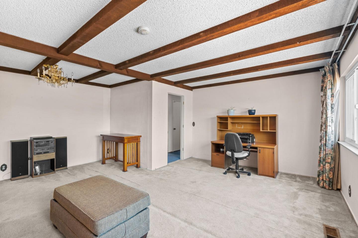 Detail Gallery Image 10 of 33 For 6130 Paseo Pueblo Dr, San Jose,  CA 95120 - 4 Beds | 2 Baths