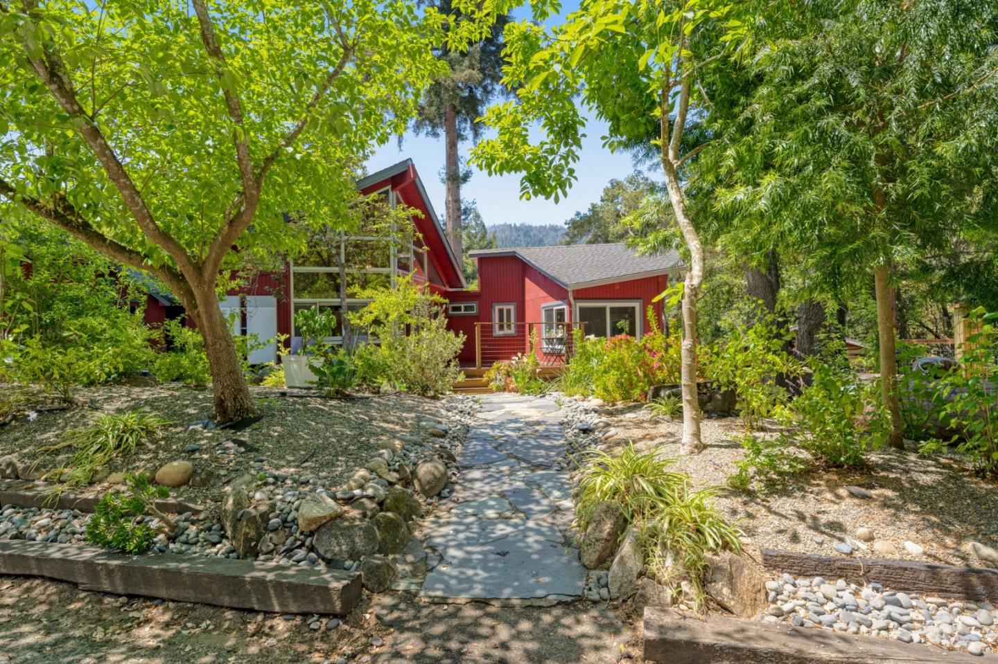 Detail Gallery Image 3 of 43 For 545 Debbie Ct, Boulder Creek,  CA 95006 - 3 Beds | 2 Baths