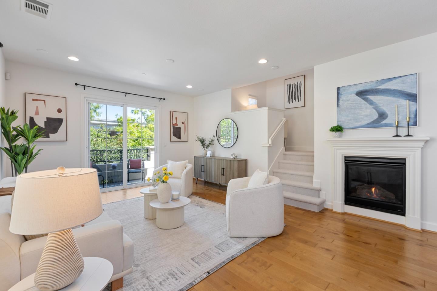 Detail Gallery Image 18 of 60 For 211 Okeefe Way, Mountain View,  CA 94041 - 3 Beds | 3/1 Baths