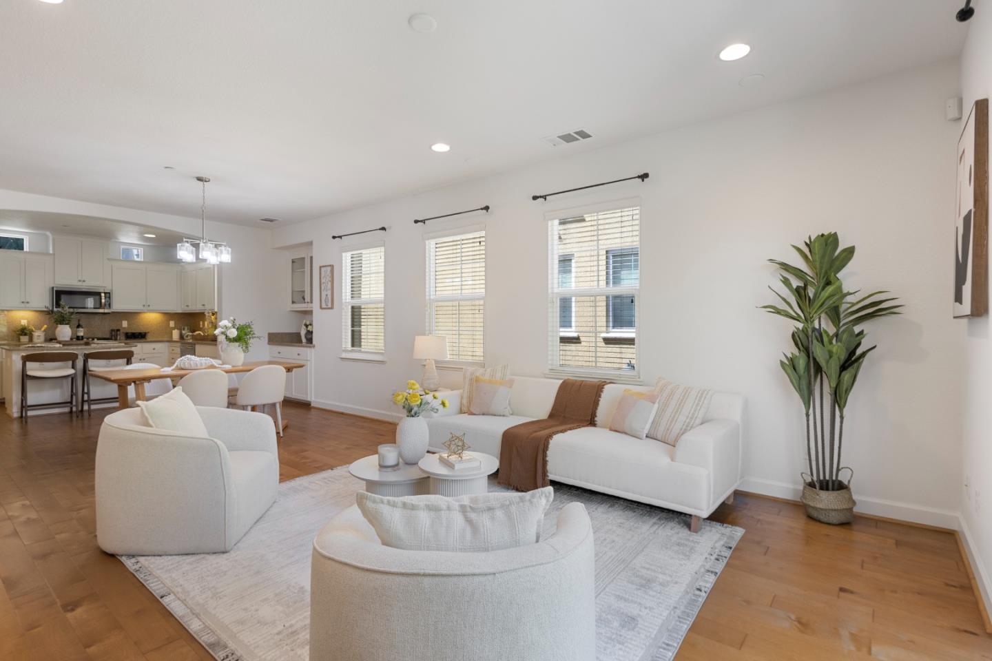 Detail Gallery Image 23 of 60 For 211 Okeefe Way, Mountain View,  CA 94041 - 3 Beds | 3/1 Baths