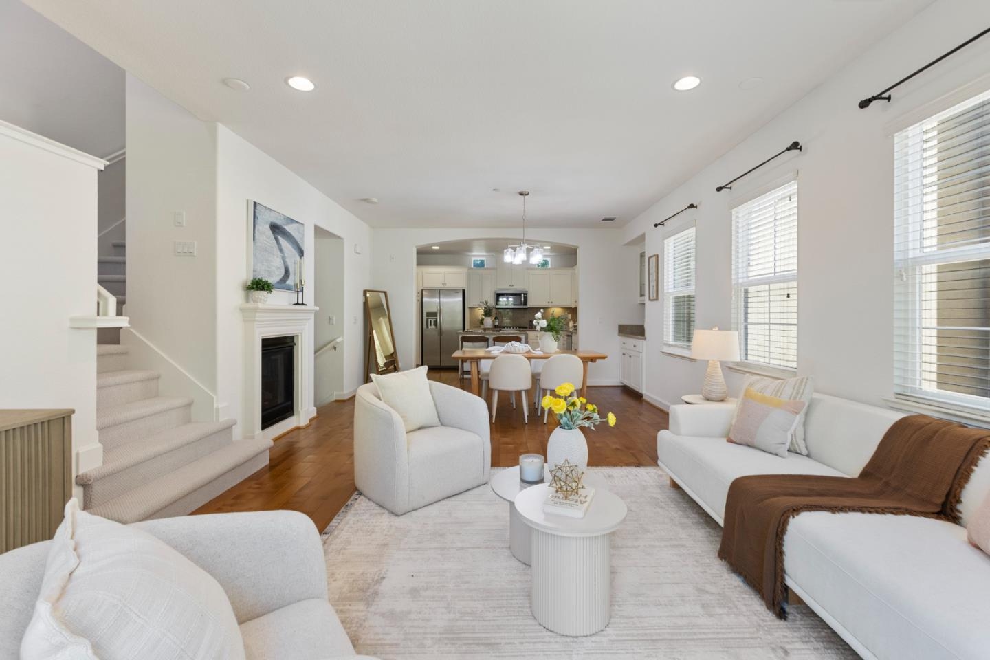Detail Gallery Image 24 of 60 For 211 Okeefe Way, Mountain View,  CA 94041 - 3 Beds | 3/1 Baths