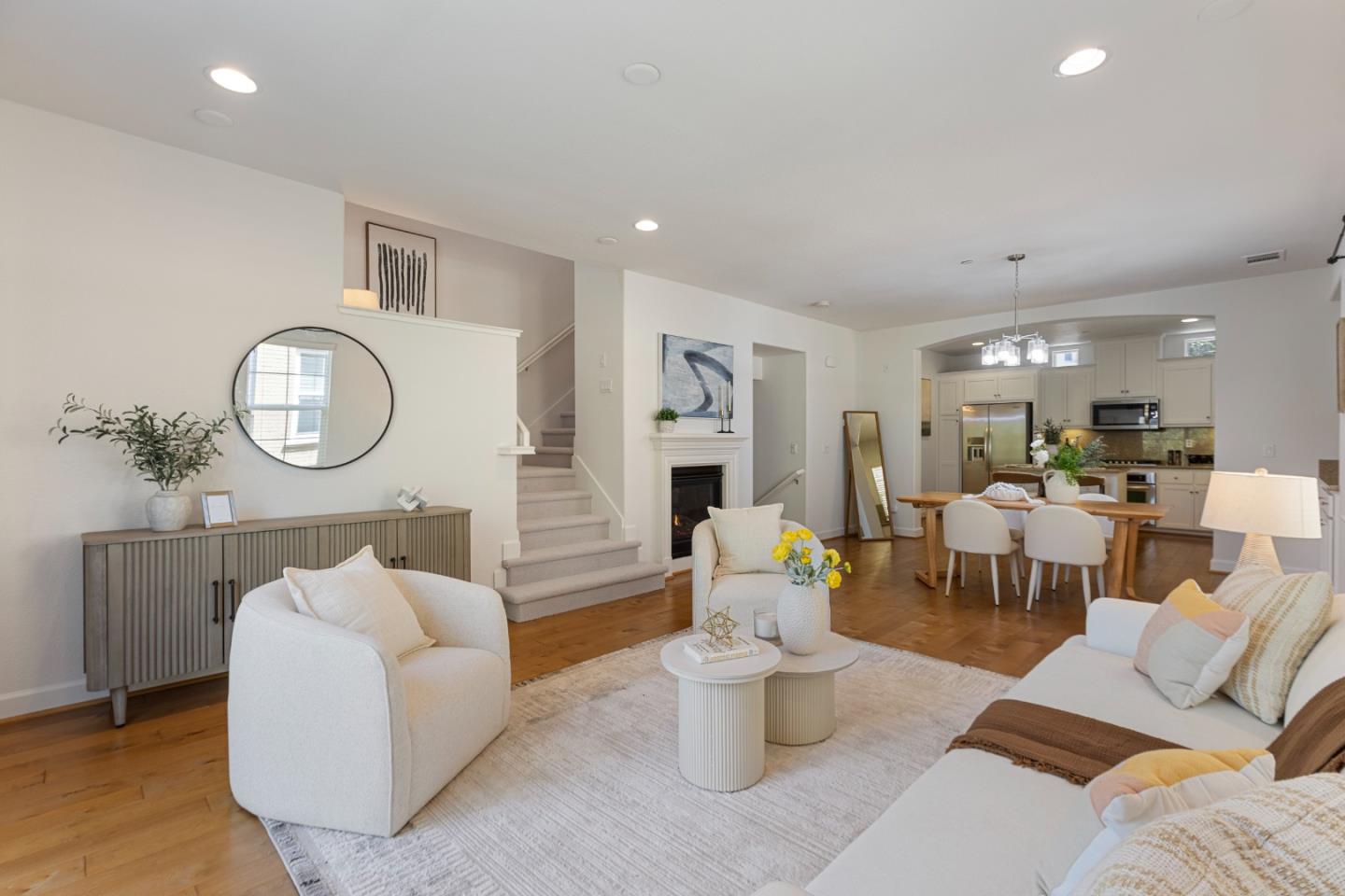 Detail Gallery Image 25 of 60 For 211 Okeefe Way, Mountain View,  CA 94041 - 3 Beds | 3/1 Baths