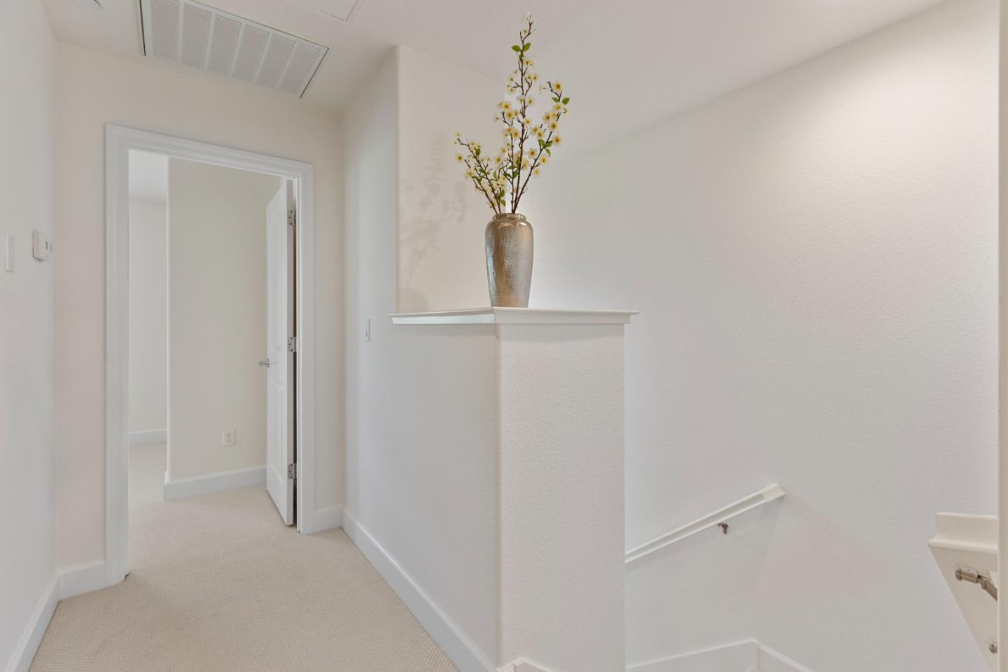 Detail Gallery Image 41 of 60 For 211 Okeefe Way, Mountain View,  CA 94041 - 3 Beds | 3/1 Baths