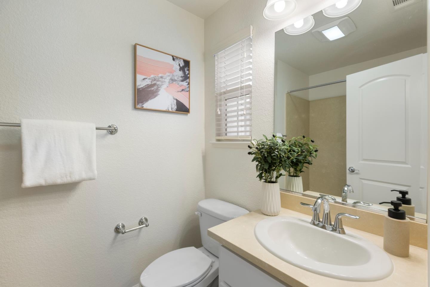 Detail Gallery Image 51 of 60 For 211 Okeefe Way, Mountain View,  CA 94041 - 3 Beds | 3/1 Baths