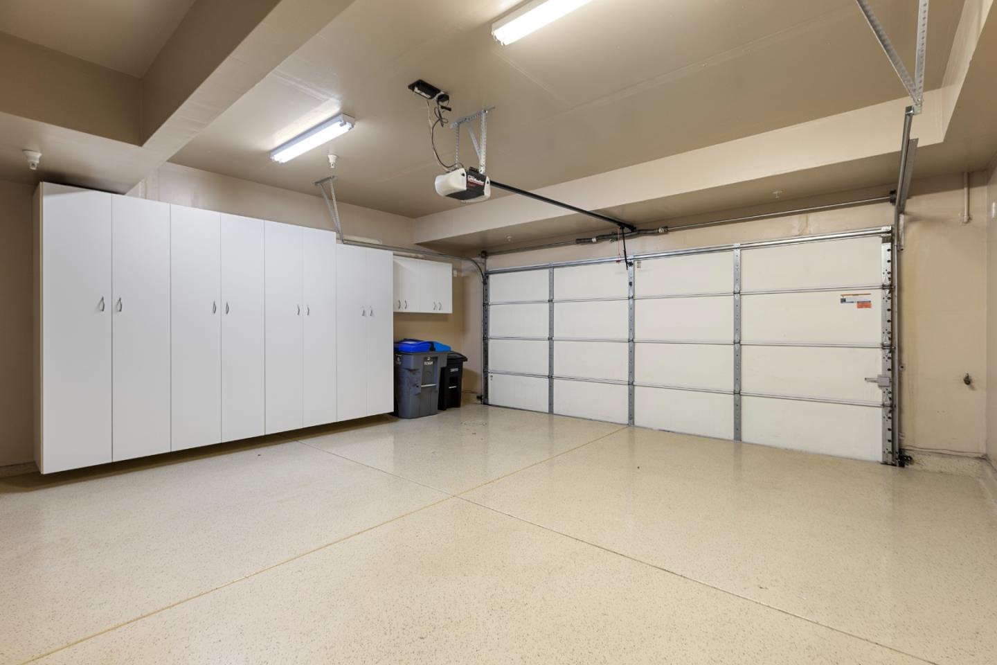 Detail Gallery Image 52 of 60 For 211 Okeefe Way, Mountain View,  CA 94041 - 3 Beds | 3/1 Baths