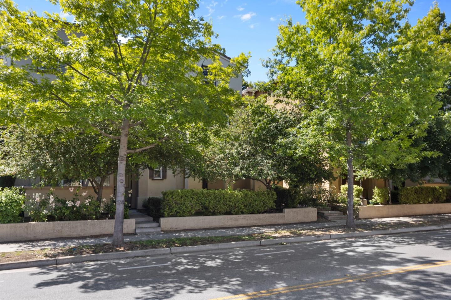 Detail Gallery Image 56 of 60 For 211 Okeefe Way, Mountain View,  CA 94041 - 3 Beds | 3/1 Baths