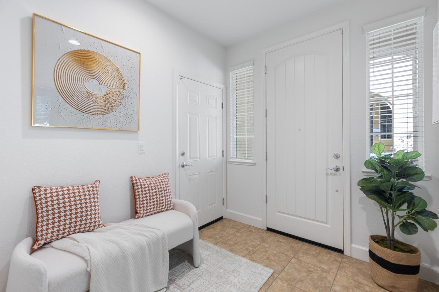 Detail Gallery Image 7 of 60 For 211 Okeefe Way, Mountain View,  CA 94041 - 3 Beds | 3/1 Baths