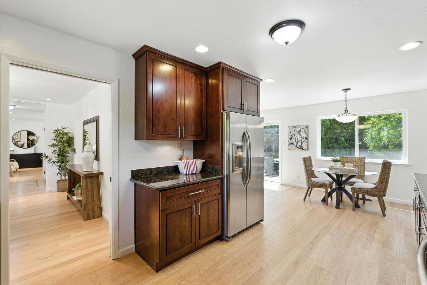 Detail Gallery Image 12 of 38 For 214 Timothy Dr, San Carlos,  CA 94070 - 3 Beds | 2/1 Baths