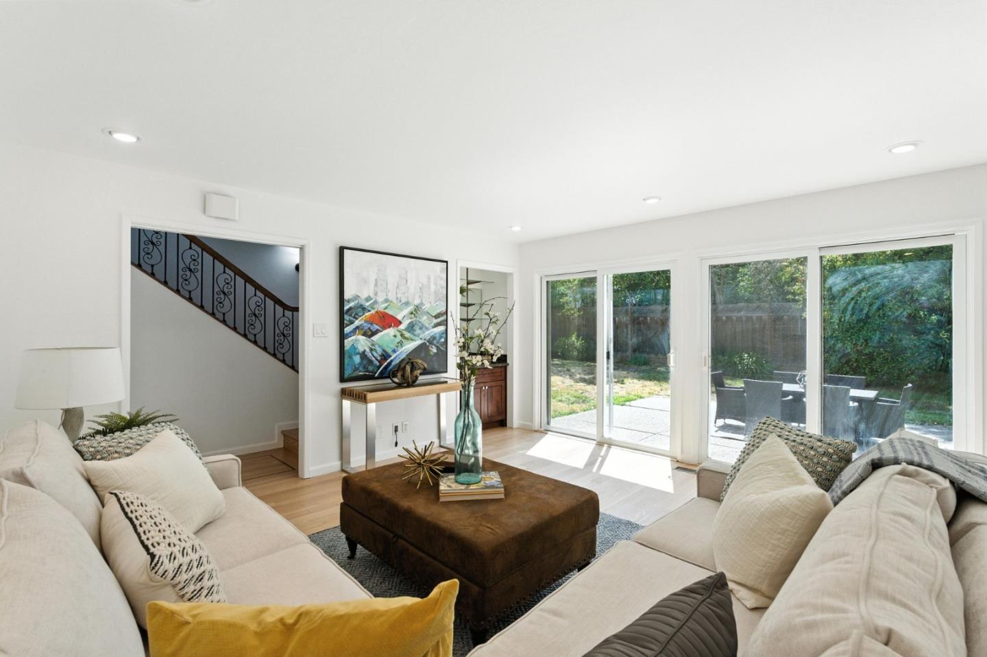 Detail Gallery Image 14 of 38 For 214 Timothy Dr, San Carlos,  CA 94070 - 3 Beds | 2/1 Baths