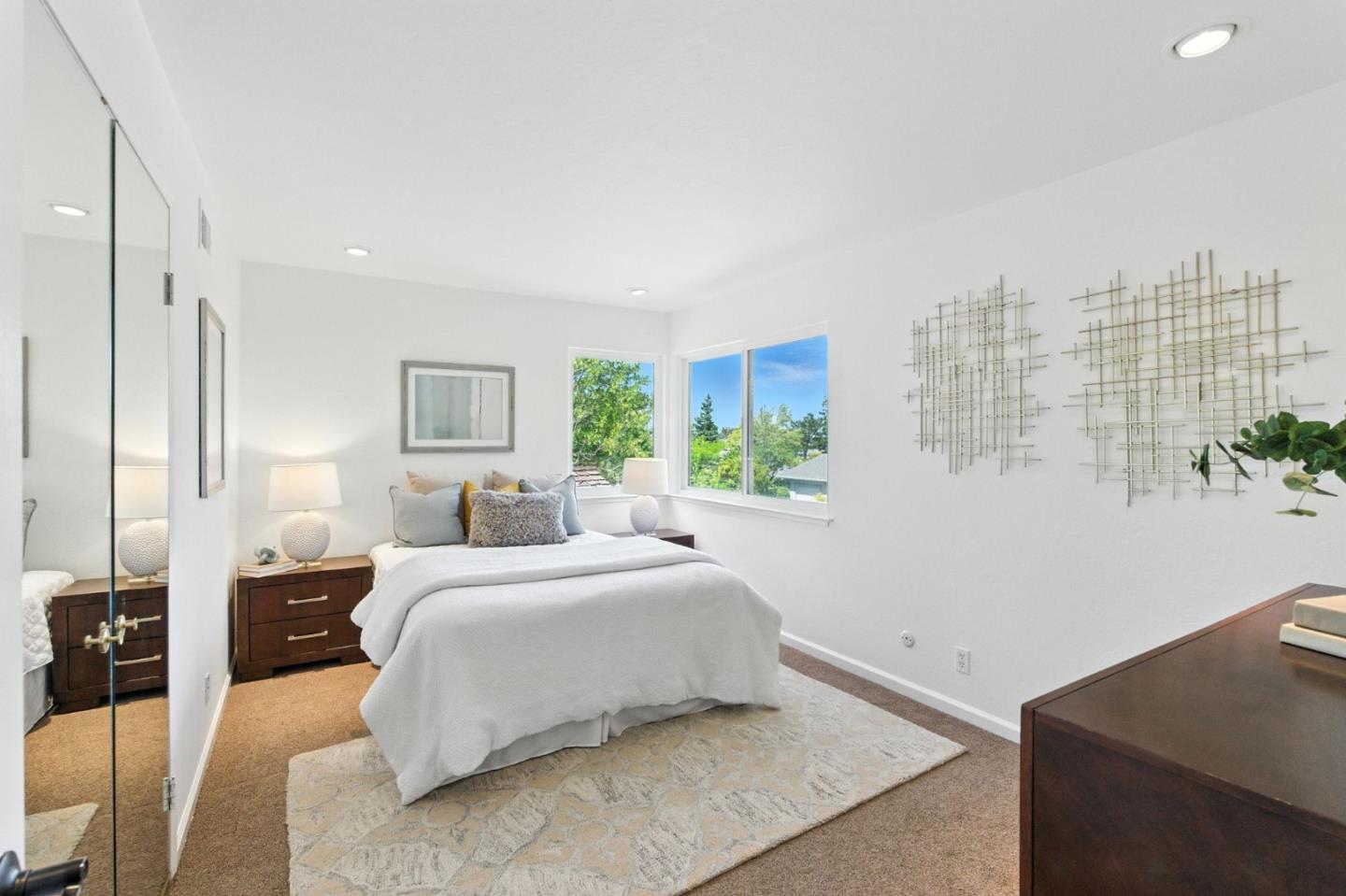 Detail Gallery Image 25 of 38 For 214 Timothy Dr, San Carlos,  CA 94070 - 3 Beds | 2/1 Baths