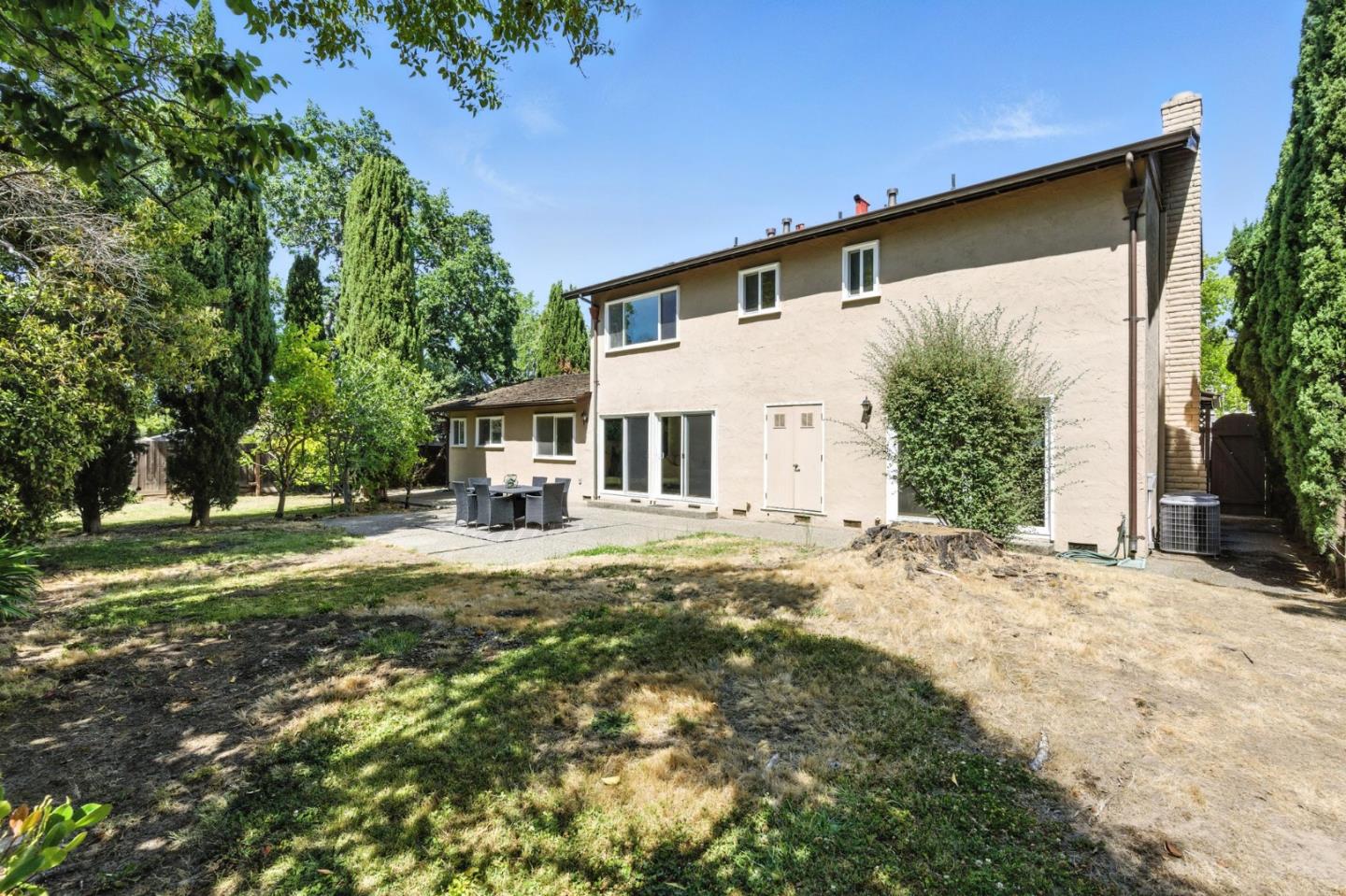 Detail Gallery Image 31 of 38 For 214 Timothy Dr, San Carlos,  CA 94070 - 3 Beds | 2/1 Baths