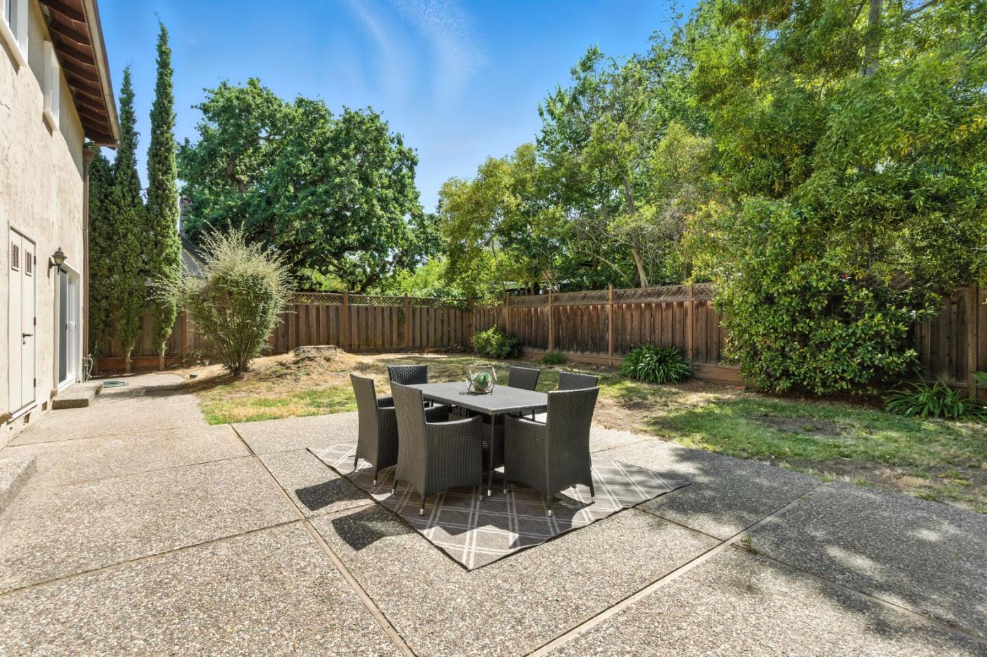 Detail Gallery Image 32 of 38 For 214 Timothy Dr, San Carlos,  CA 94070 - 3 Beds | 2/1 Baths
