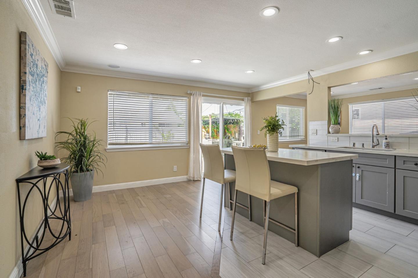 Detail Gallery Image 4 of 35 For 1435 Mardan Dr, San Jose,  CA 95132 - 4 Beds | 3 Baths