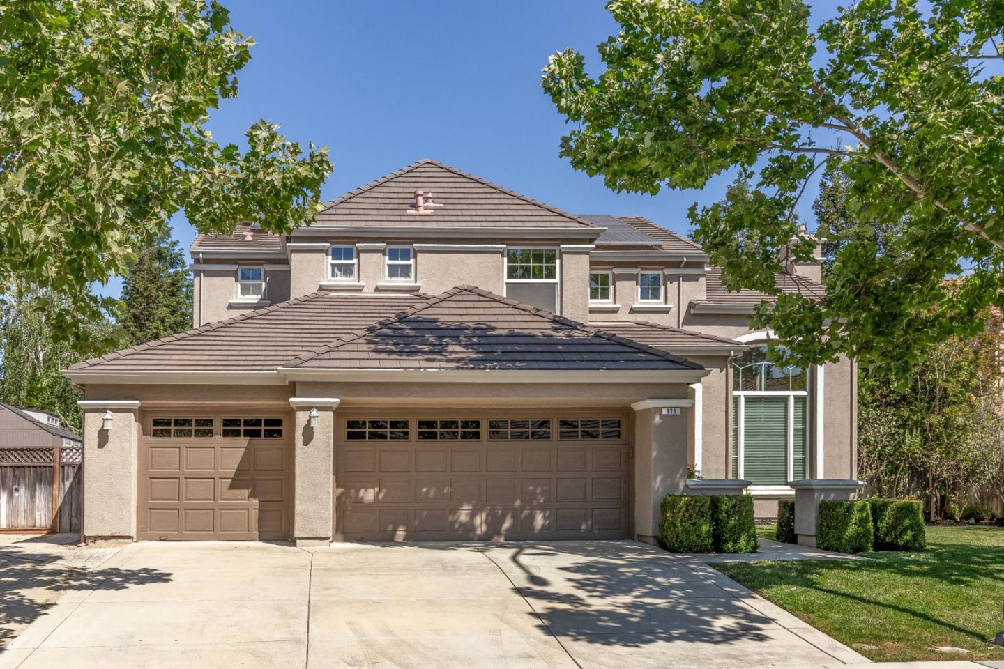 Detail Gallery Image 2 of 40 For 171 Coriander Ave, Morgan Hill,  CA 95037 - 4 Beds | 3/1 Baths