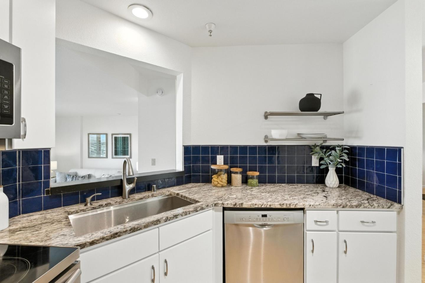 Detail Gallery Image 15 of 42 For 580 Pointe Pacific #6,  Daly City,  CA 94014 - 2 Beds | 2 Baths