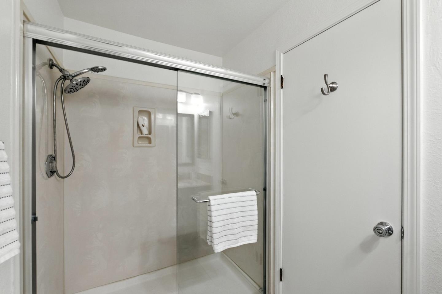 Detail Gallery Image 28 of 42 For 580 Pointe Pacific #6,  Daly City,  CA 94014 - 2 Beds | 2 Baths