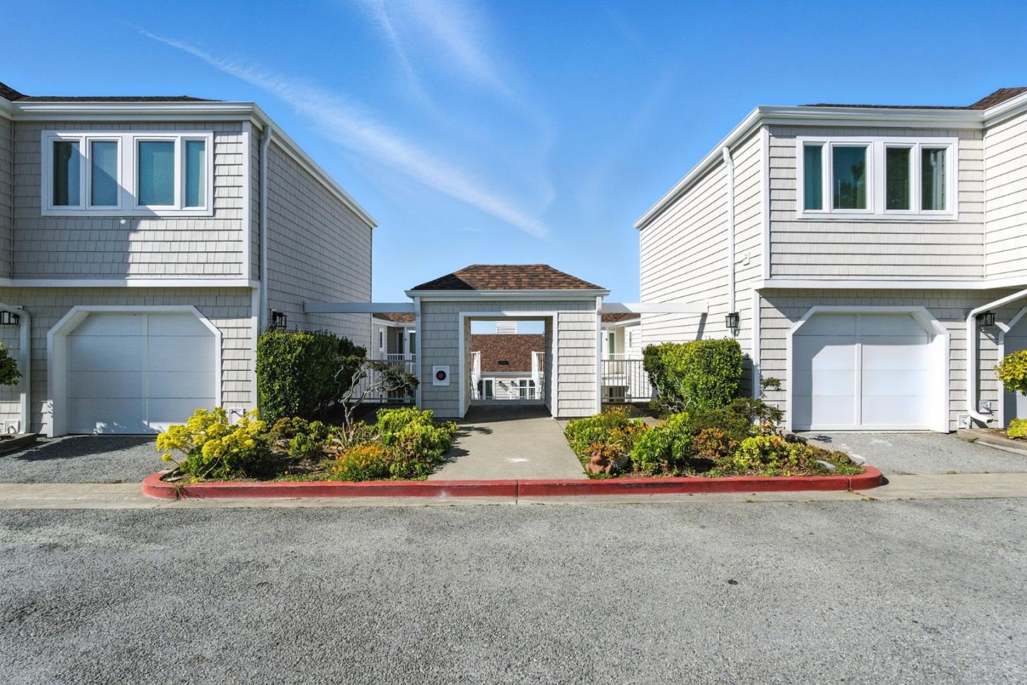 Detail Gallery Image 34 of 42 For 580 Pointe Pacific #6,  Daly City,  CA 94014 - 2 Beds | 2 Baths