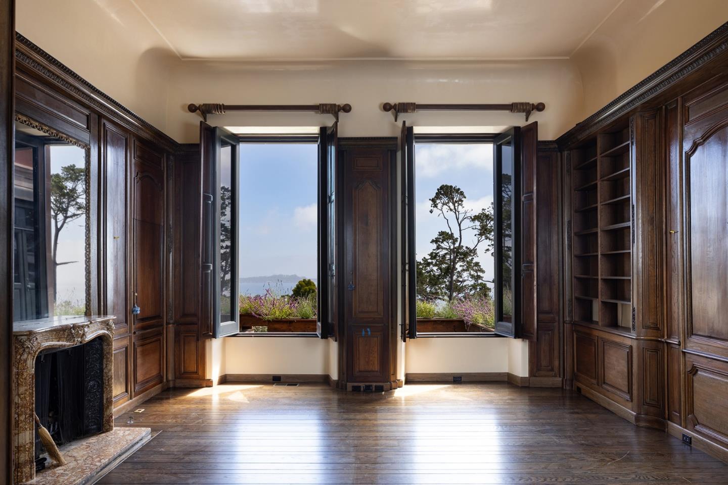 Detail Gallery Image 12 of 37 For 3190 Del Ciervo Rd, Pebble Beach,  CA 93953 - 7 Beds | 5/3 Baths