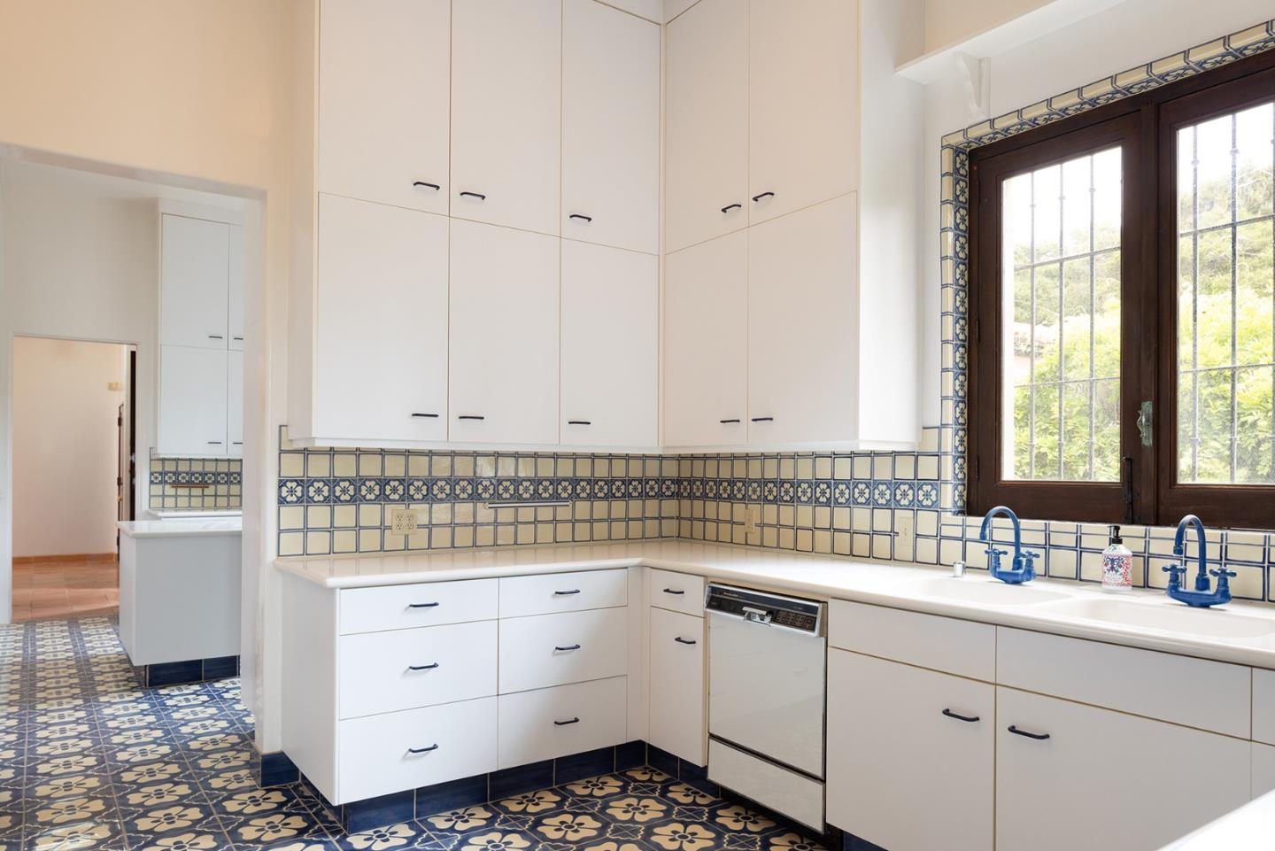 Detail Gallery Image 14 of 37 For 3190 Del Ciervo Rd, Pebble Beach,  CA 93953 - 7 Beds | 5/3 Baths
