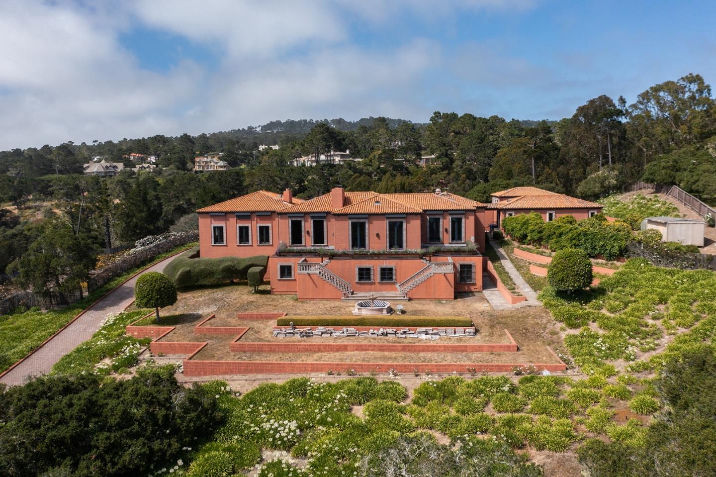 Detail Gallery Image 25 of 37 For 3190 Del Ciervo Rd, Pebble Beach,  CA 93953 - 7 Beds | 5/3 Baths