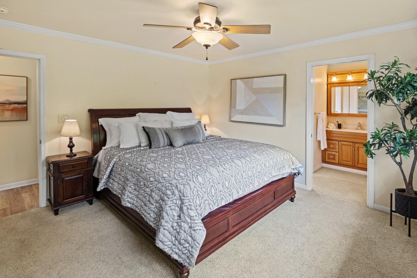 Detail Gallery Image 11 of 27 For 1255 Josselyn Canyon Rd, Monterey,  CA 93940 - 5 Beds | 3 Baths