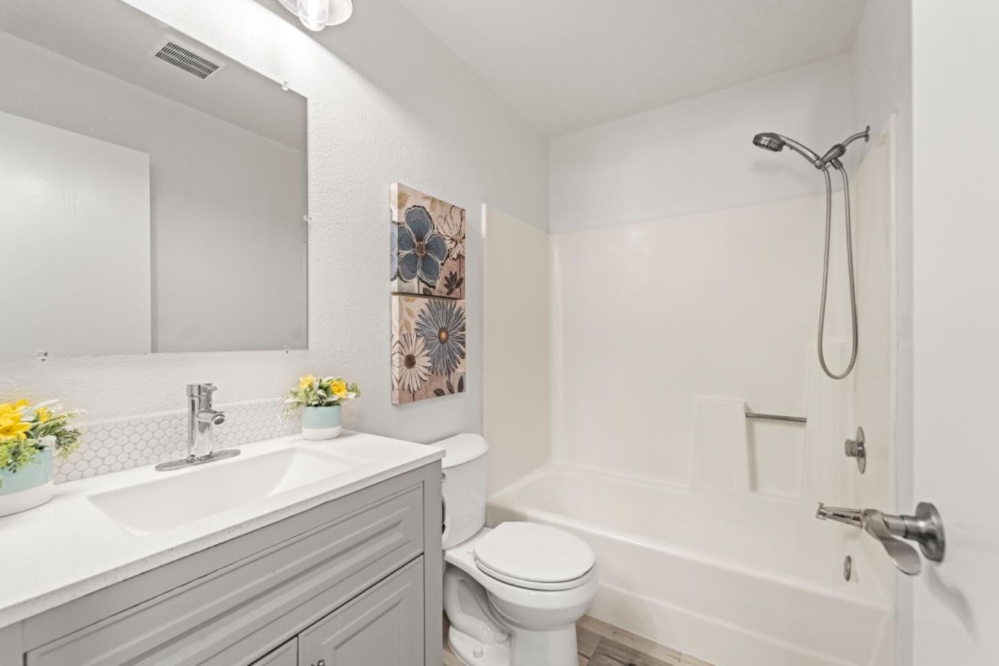 Detail Gallery Image 17 of 30 For 231 Galano Plz, Union City,  CA 94587 - 2 Beds | 2 Baths