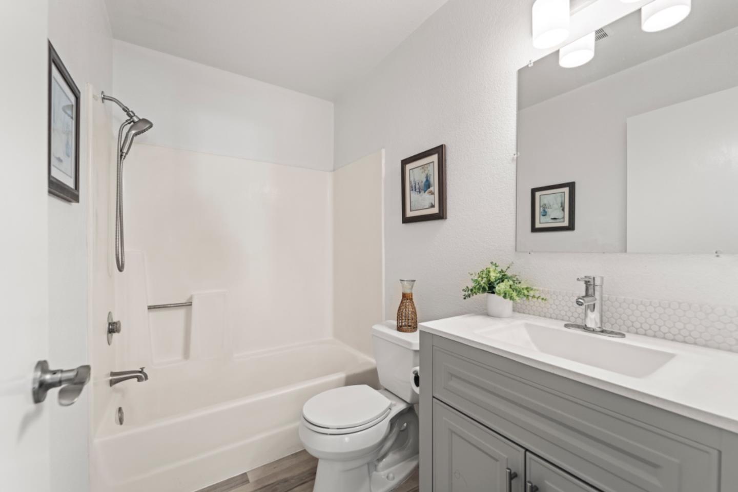 Detail Gallery Image 22 of 30 For 231 Galano Plz, Union City,  CA 94587 - 2 Beds | 2 Baths