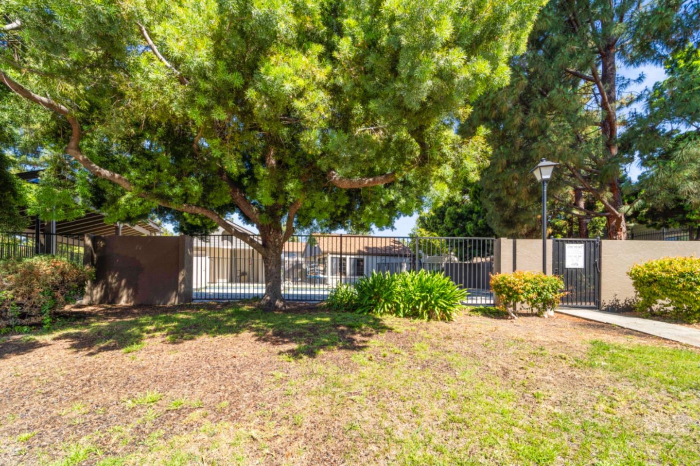 Detail Gallery Image 27 of 30 For 231 Galano Plz, Union City,  CA 94587 - 2 Beds | 2 Baths