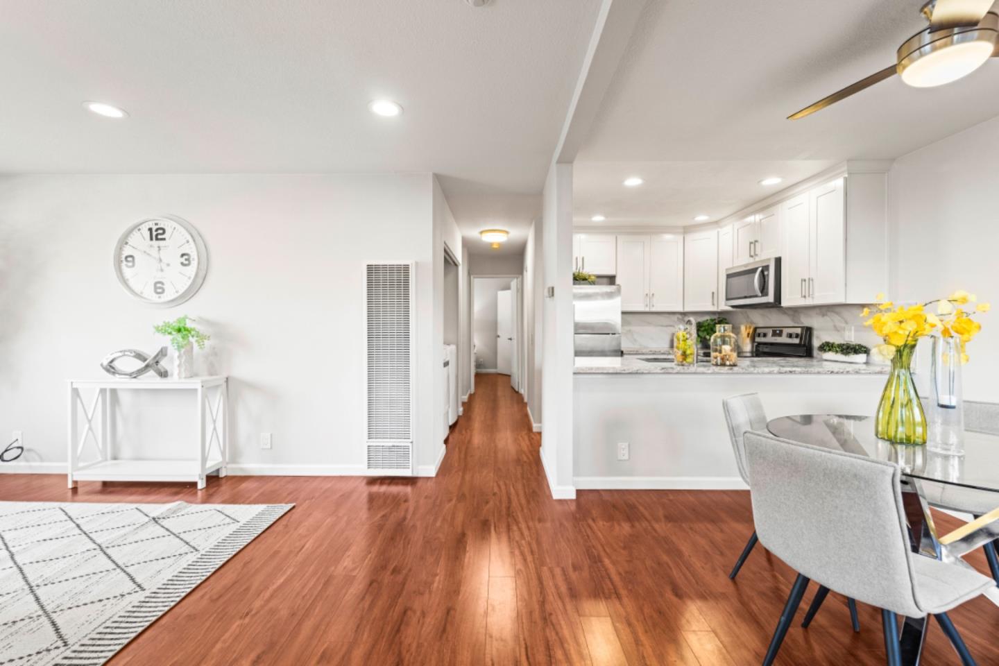 Detail Gallery Image 5 of 30 For 231 Galano Plz, Union City,  CA 94587 - 2 Beds | 2 Baths