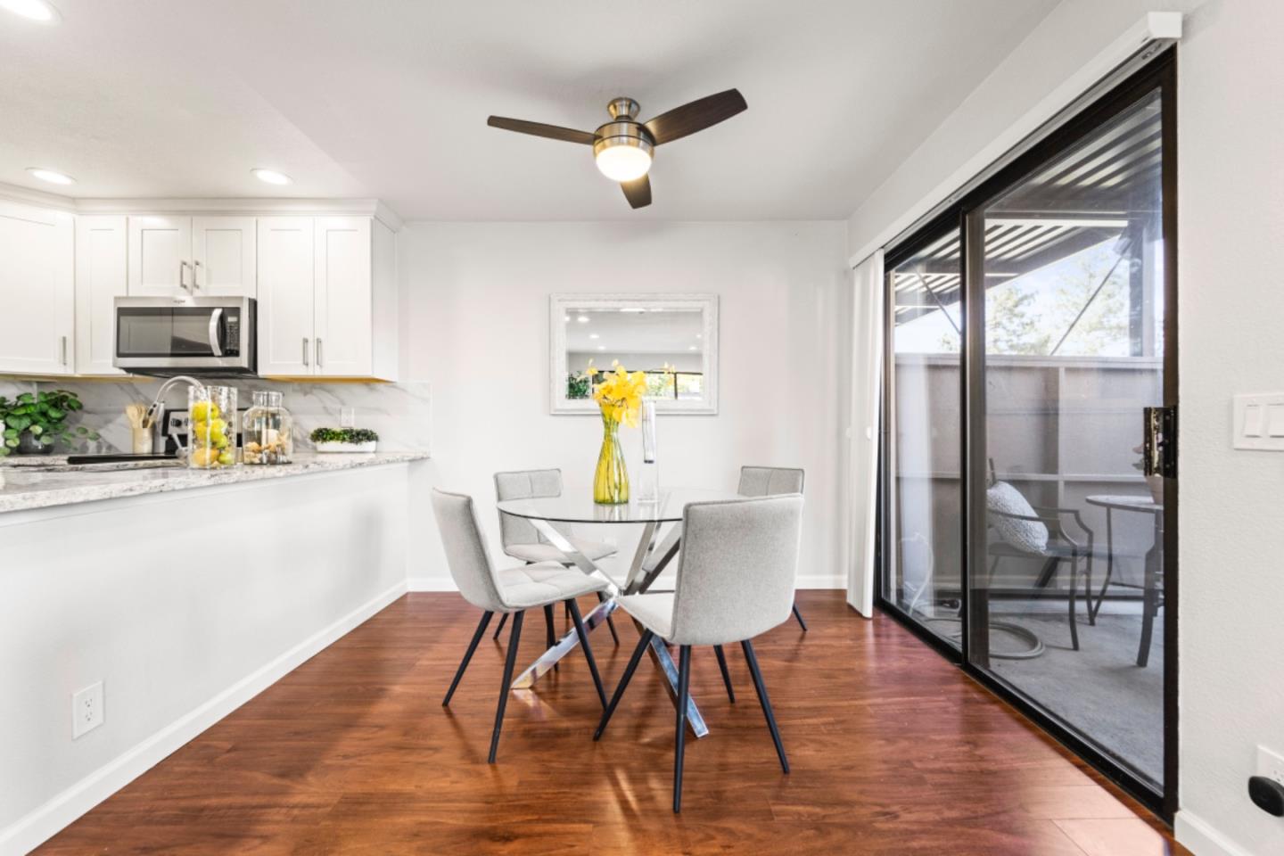 Detail Gallery Image 8 of 30 For 231 Galano Plz, Union City,  CA 94587 - 2 Beds | 2 Baths