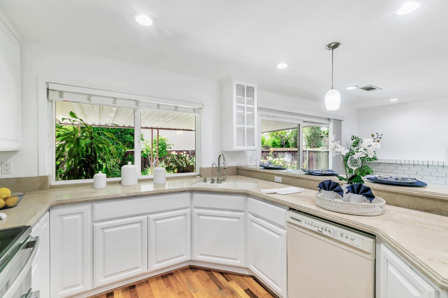 Detail Gallery Image 7 of 25 For 5191 Barron Park Dr, San Jose,  CA 95136 - 4 Beds | 2 Baths