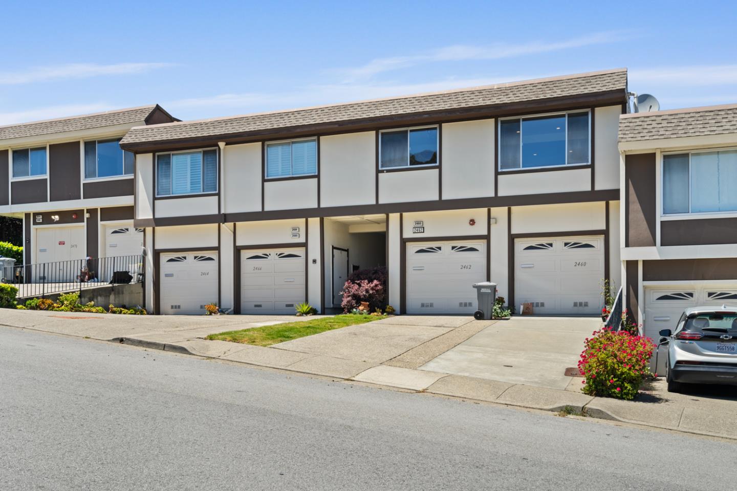Detail Gallery Image 2 of 19 For 2462 Rowntree Way, South San Francisco,  CA 94080 - 2 Beds | 1 Baths