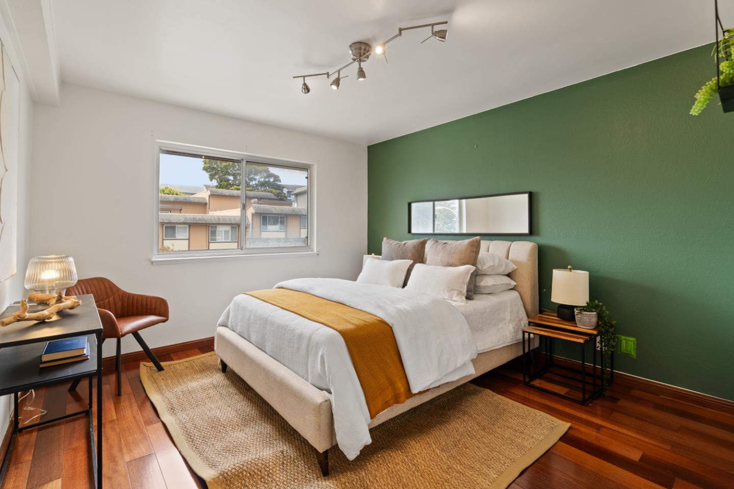 Detail Gallery Image 9 of 19 For 2462 Rowntree Way, South San Francisco,  CA 94080 - 2 Beds | 1 Baths