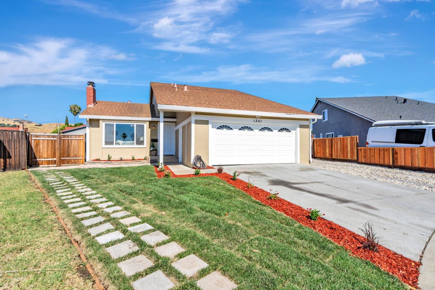 Detail Gallery Image 3 of 42 For 1351 Admire Ct, Milpitas,  CA 95035 - 4 Beds | 2 Baths