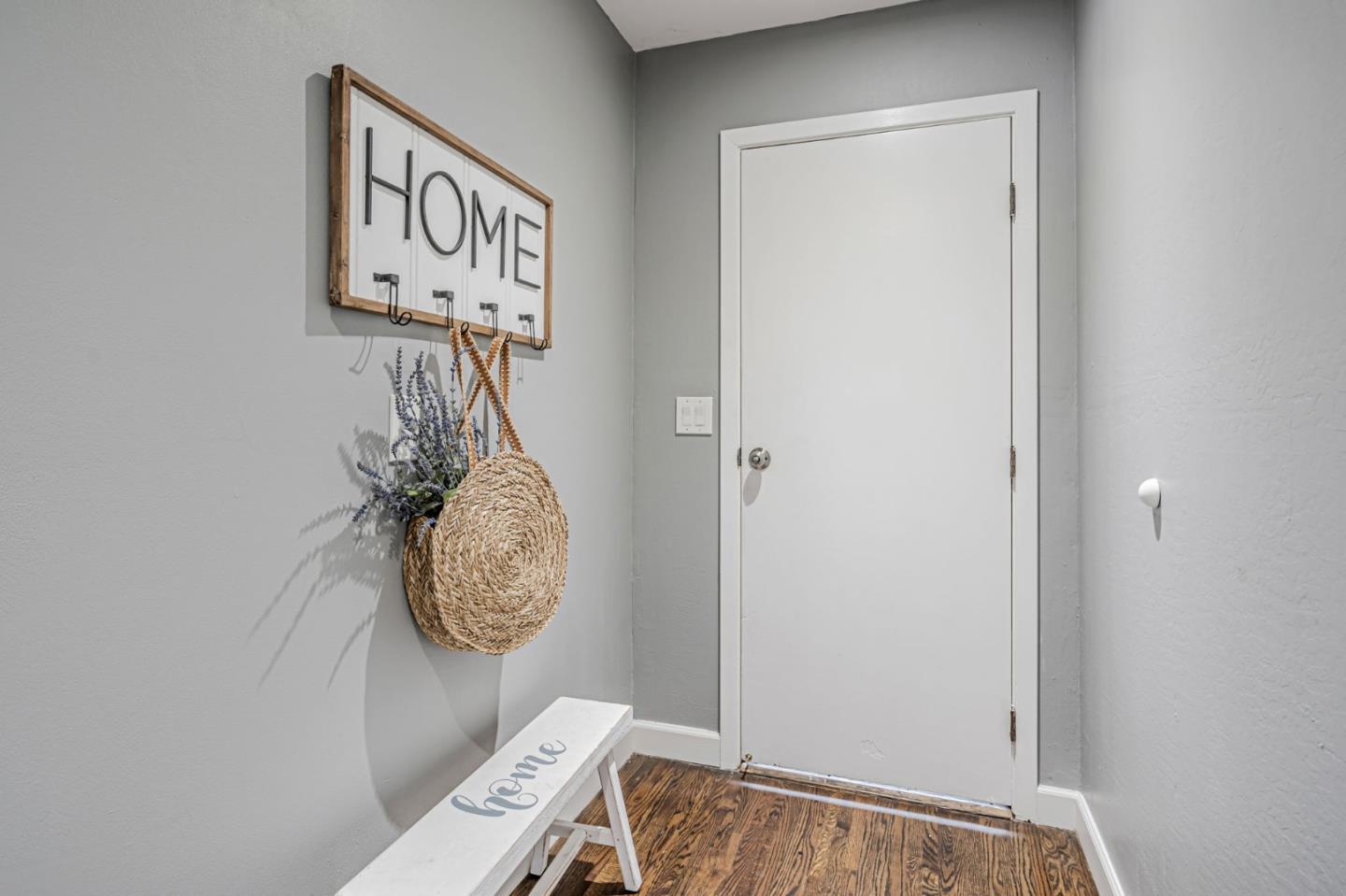 Detail Gallery Image 5 of 42 For 1351 Admire Ct, Milpitas,  CA 95035 - 4 Beds | 2 Baths