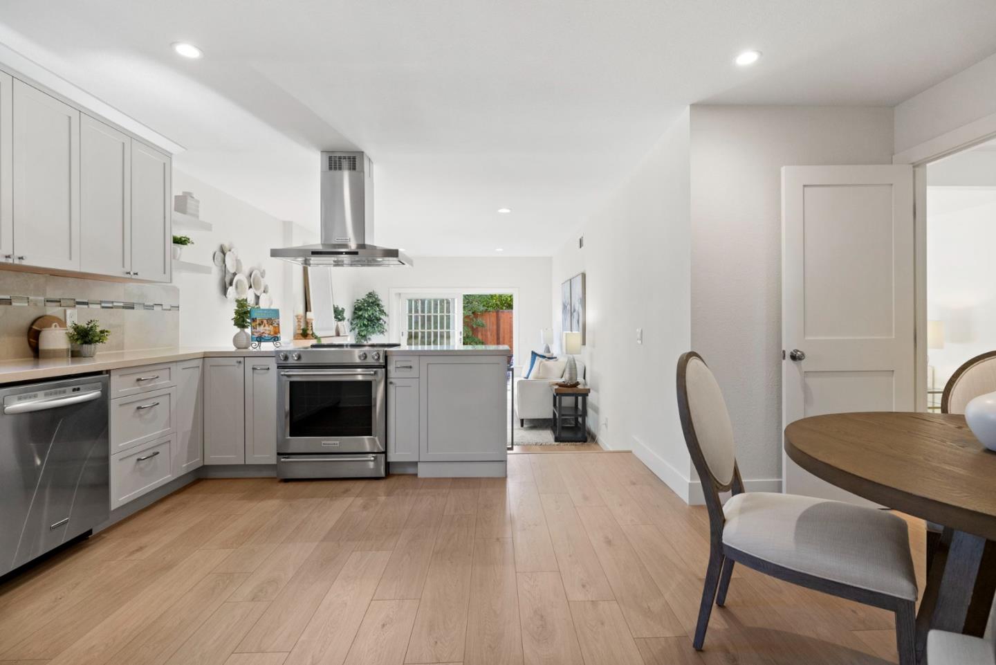 Detail Gallery Image 23 of 120 For 626 Harvester Dr, Foster City,  CA 94404 - 4 Beds | 2 Baths