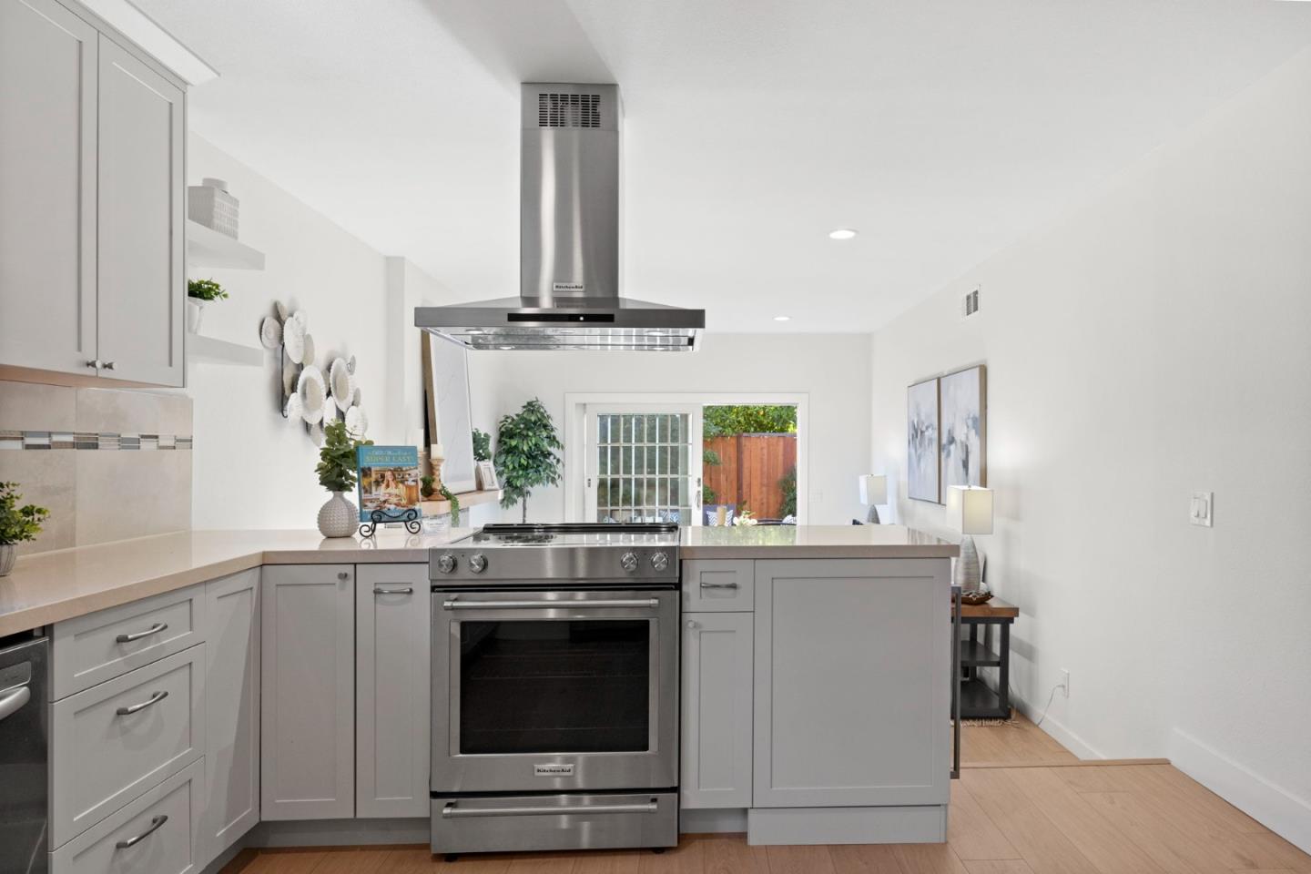 Detail Gallery Image 25 of 120 For 626 Harvester Dr, Foster City,  CA 94404 - 4 Beds | 2 Baths