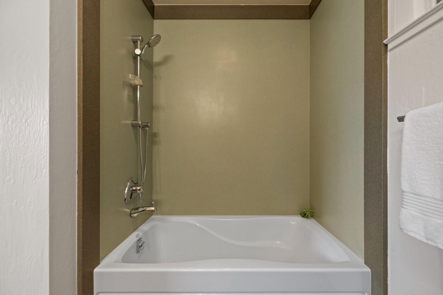 Detail Gallery Image 54 of 120 For 626 Harvester Dr, Foster City,  CA 94404 - 4 Beds | 2 Baths