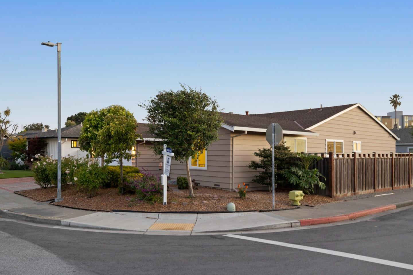 Detail Gallery Image 73 of 120 For 626 Harvester Dr, Foster City,  CA 94404 - 4 Beds | 2 Baths