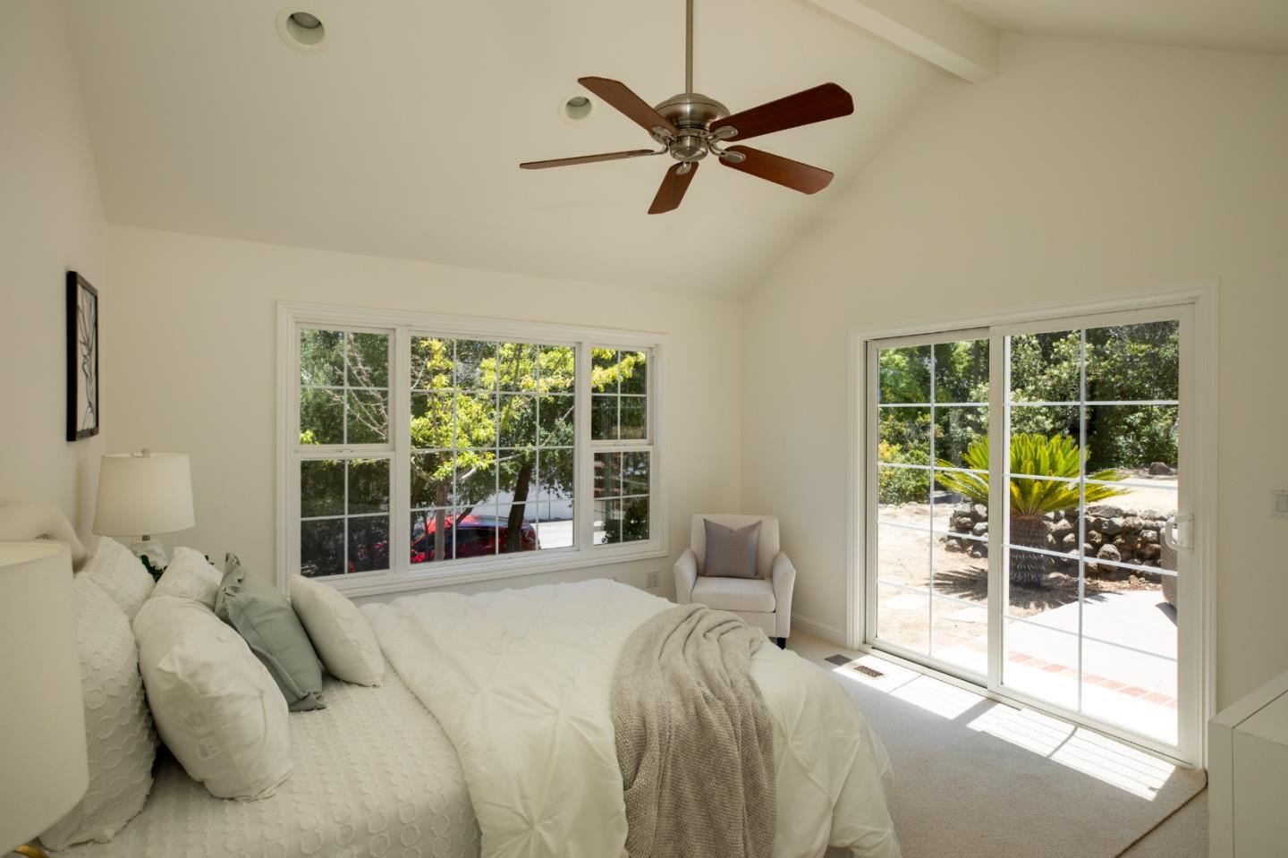 Detail Gallery Image 16 of 25 For 13888 Fremont Pines Ln, Los Altos Hills,  CA 94022 - 4 Beds | 3 Baths