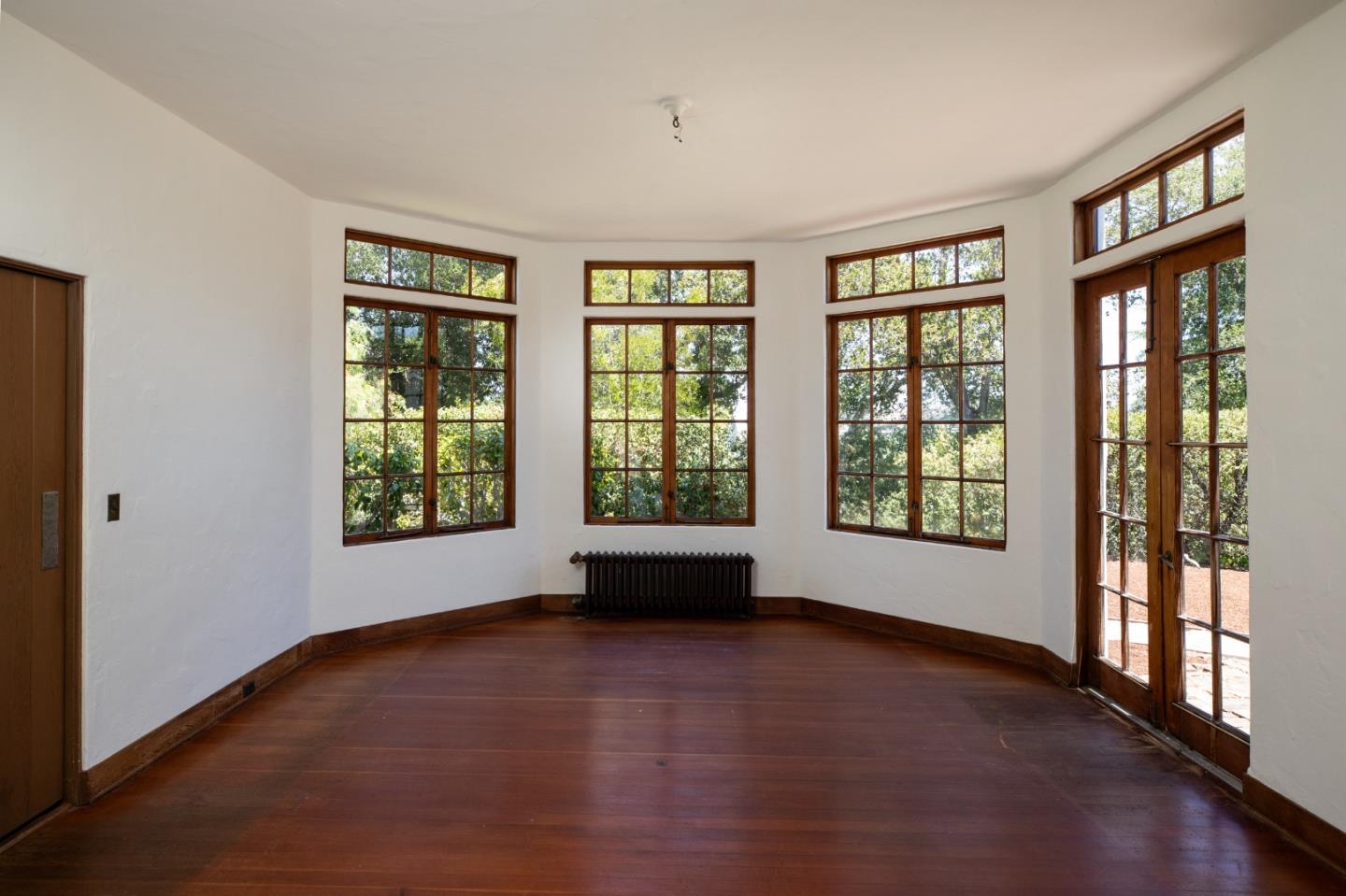 Detail Gallery Image 6 of 25 For 13888 Fremont Pines Ln, Los Altos Hills,  CA 94022 - 4 Beds | 3 Baths