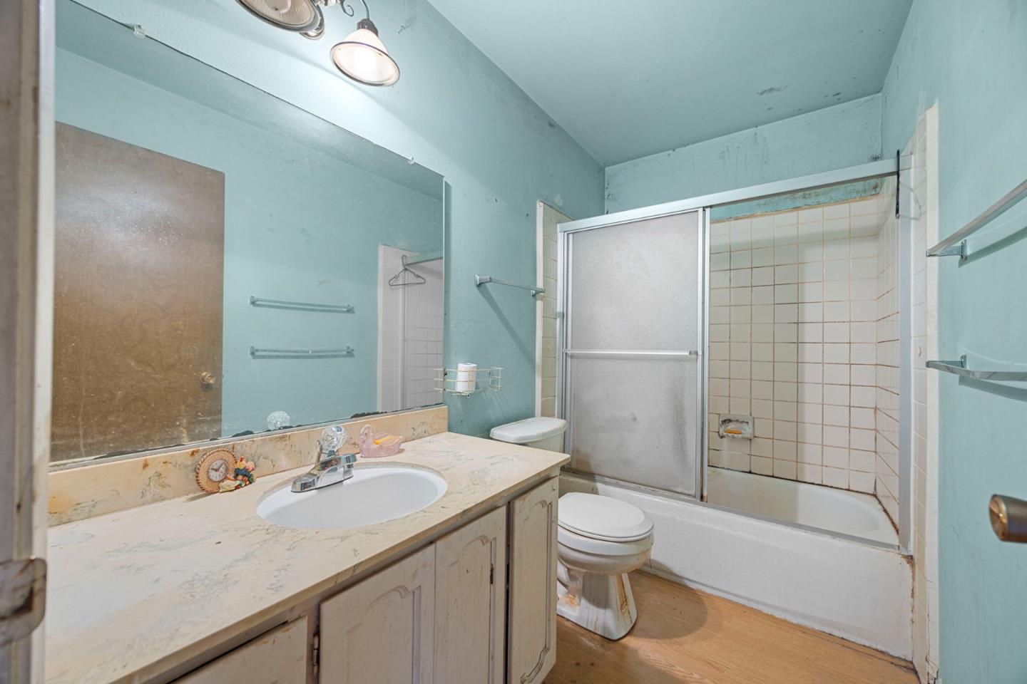 Detail Gallery Image 13 of 21 For 3188 Landess Ave a,  San Jose,  CA 95132 - 3 Beds | 1/1 Baths