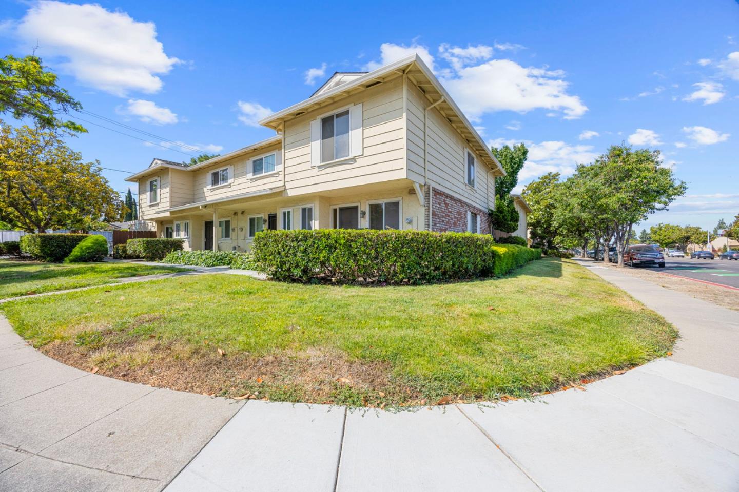 Detail Gallery Image 2 of 21 For 3188 Landess Ave a,  San Jose,  CA 95132 - 3 Beds | 1/1 Baths