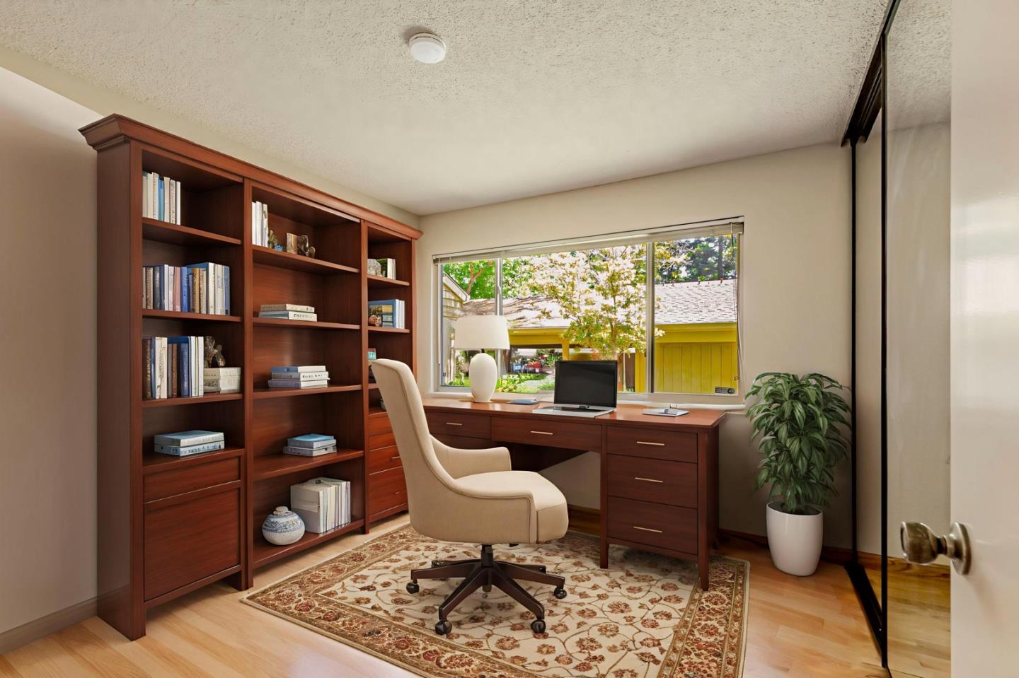 Detail Gallery Image 12 of 26 For 5703 Makati Cir #D,  San Jose,  CA 95123 - 2 Beds | 2 Baths