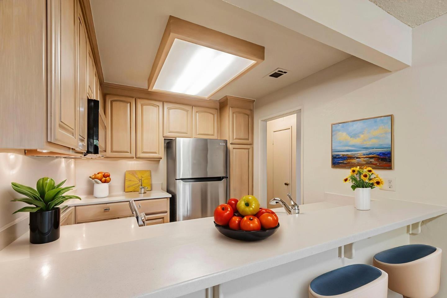 Detail Gallery Image 4 of 26 For 5703 Makati Cir #D,  San Jose,  CA 95123 - 2 Beds | 2 Baths