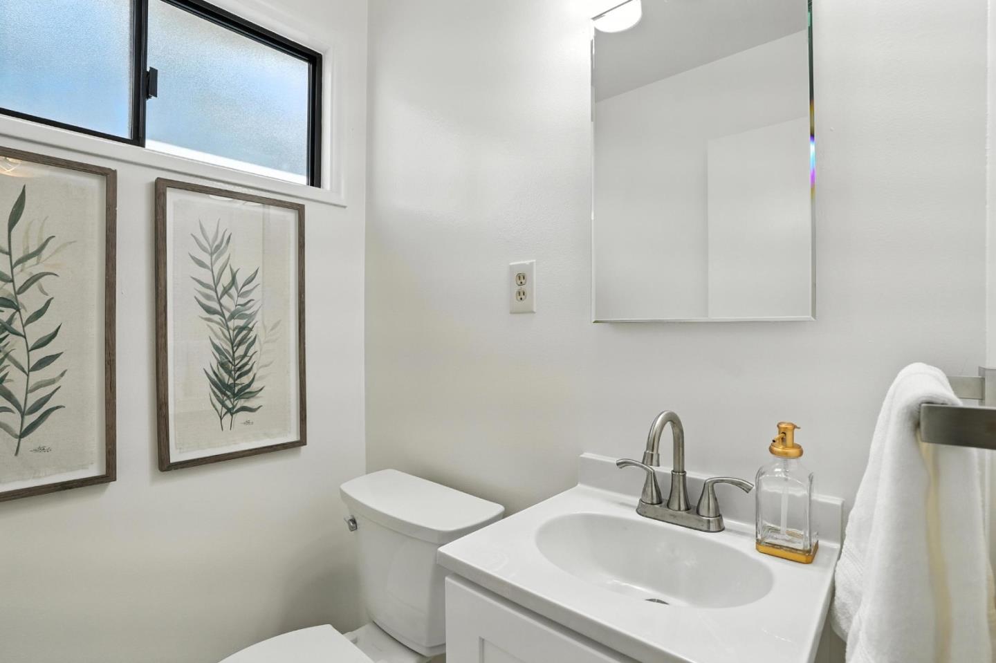 Detail Gallery Image 34 of 65 For 381 Granada Dr, South San Francisco,  CA 94080 - 3 Beds | 1/1 Baths