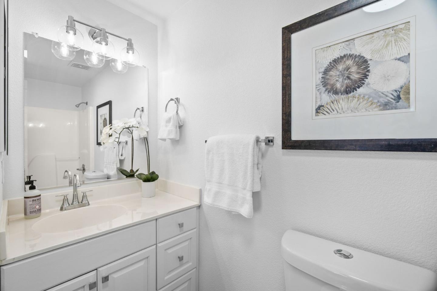 Detail Gallery Image 16 of 31 For 25118 Angelina Ln #20,  Hayward,  CA 94544 - 2 Beds | 2/1 Baths